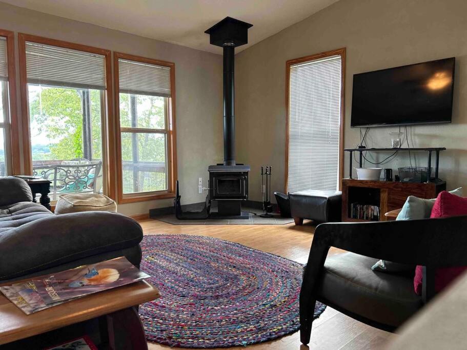 Camp Fisher Cottage Cassville エクステリア 写真