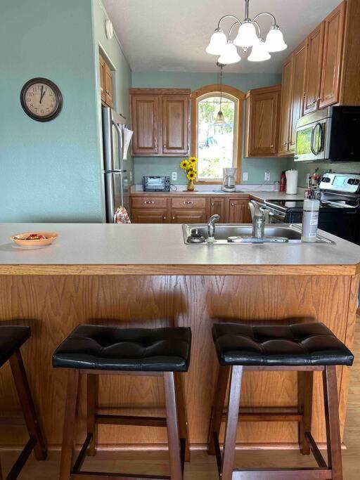 Camp Fisher Cottage Cassville エクステリア 写真
