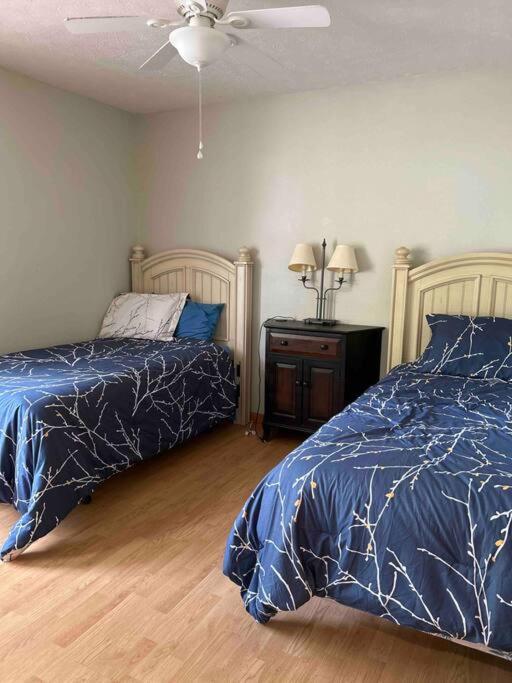 Camp Fisher Cottage Cassville エクステリア 写真