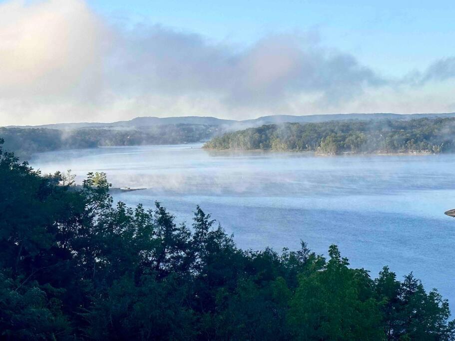Camp Fisher Cottage Cassville エクステリア 写真