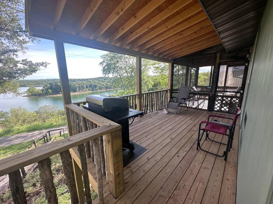 Camp Fisher Cottage Cassville エクステリア 写真